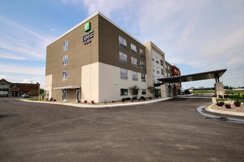 Holiday Inn Express & Suites Fond Du Lac By Ihg Εξωτερικό φωτογραφία